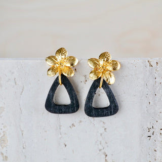 Boho Chic Hängeohrringe Gold Schwarz, Blumen Hängeohrringe, Hibiskus Blumen Schmuck,Geschenk für Ehefrau, Geschenk für Mama, Schwester, Oma, Weihnachtsgeschenk für sie, Geburtsstein Schmuck, Geschenk zum Geburtstag, Geschenk zum Hochzeitstag
