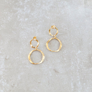 Doppelkreis Hängeohrringe klassischen Design, Gold Matt Hängeohrringe, Weihnachtsgeschenk für Sie, Geburtstagsgeschenk für Sie, Geschenk für Freundin, Geschenk für Mama, Geschenk zum Hochzeitstag.